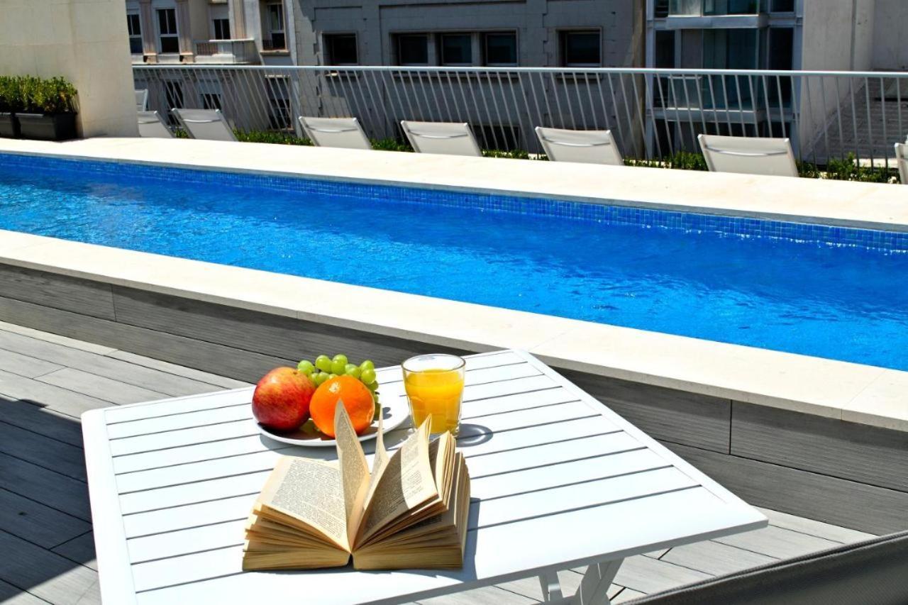 Hostal Rambla 24 By Holihome Alicante Bagian luar foto