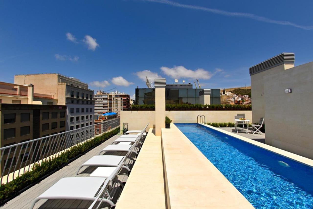 Hostal Rambla 24 By Holihome Alicante Bagian luar foto