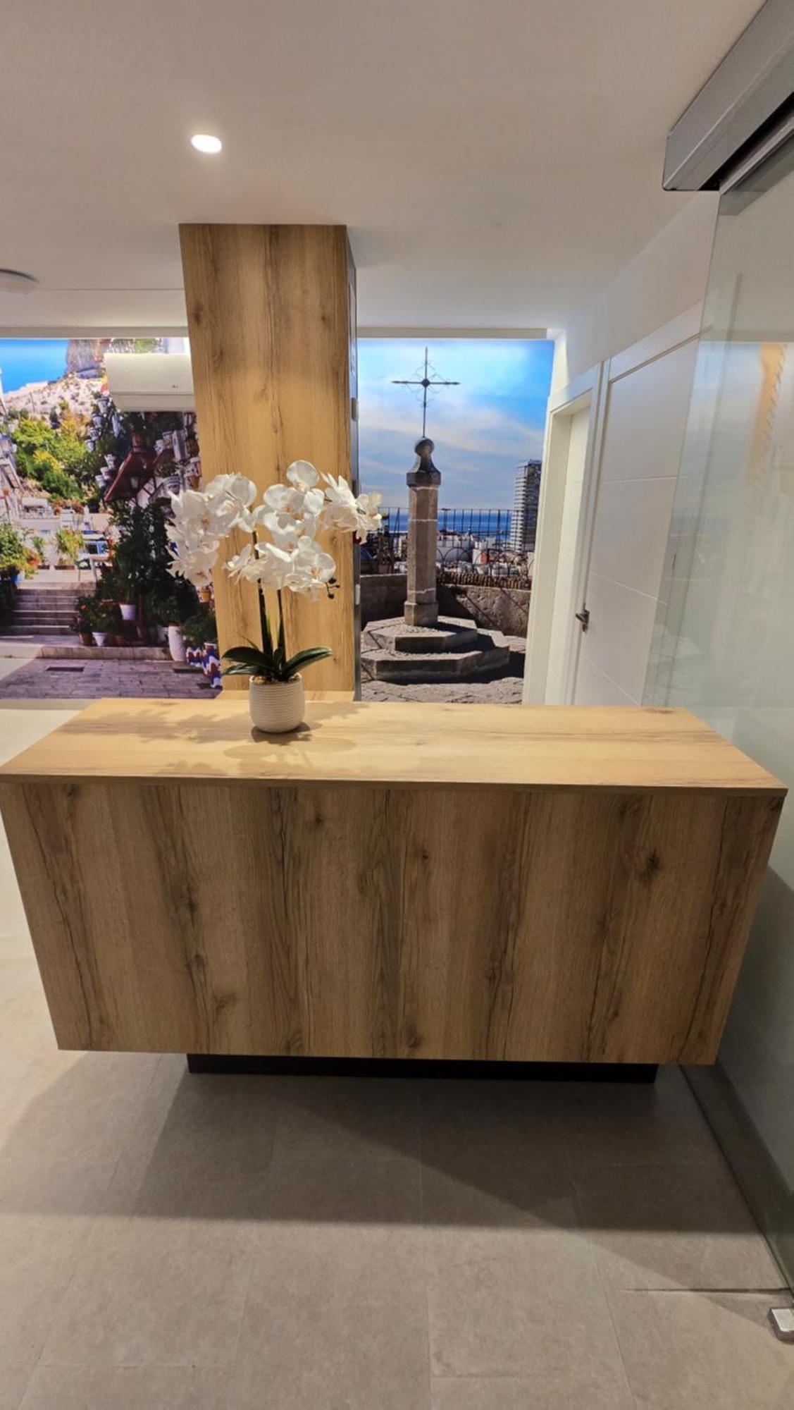 Hostal Rambla 24 By Holihome Alicante Bagian luar foto