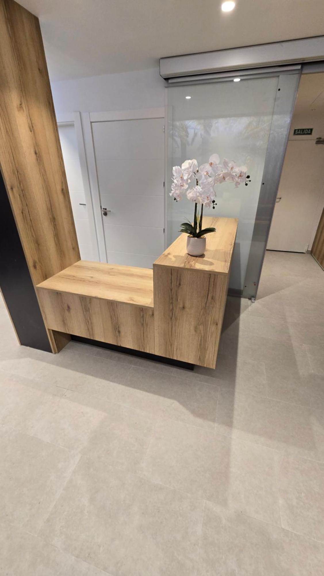 Hostal Rambla 24 By Holihome Alicante Bagian luar foto