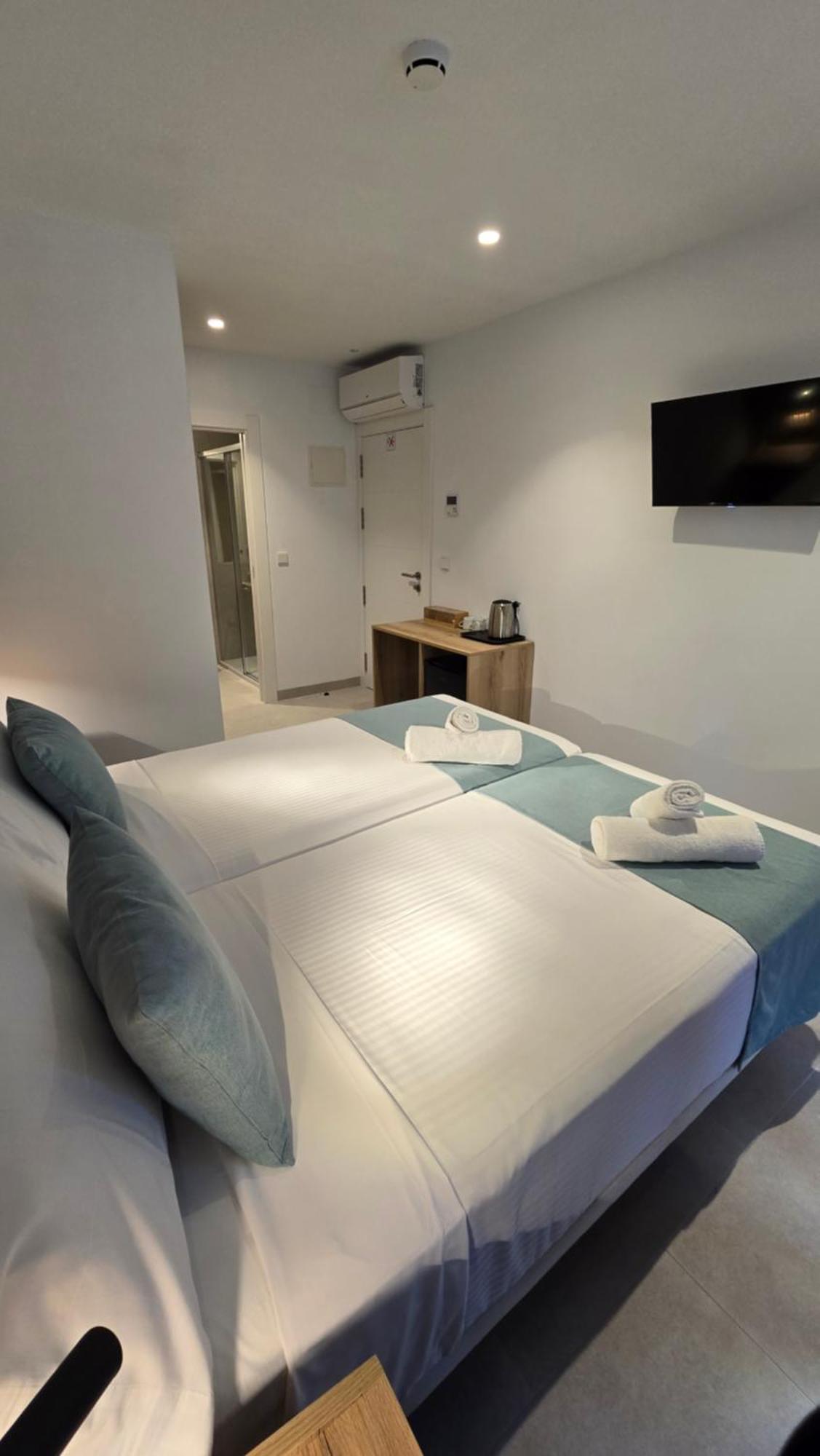 Hostal Rambla 24 By Holihome Alicante Bagian luar foto